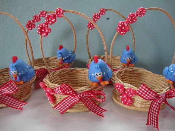 Cesta da galinha pintadinha